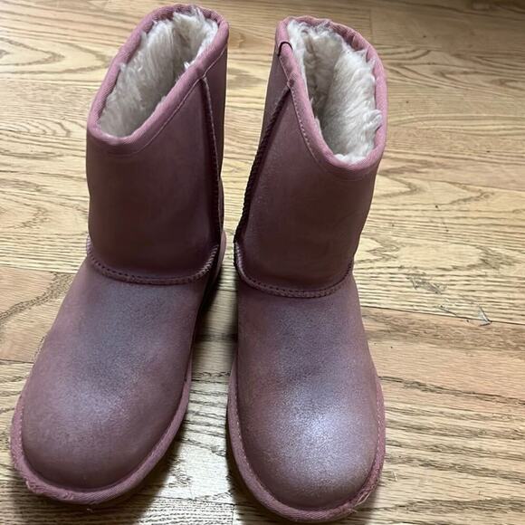 UGG AUSTRALIA CLASSIC SHORT 11 SHIMMER BOOTS SIZE‎ 2 - Picture 2 of 8